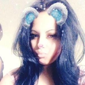 Meet your Posher, Daniela